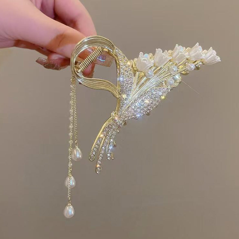 Butterfly Tassel Hair Clip for Women – Elegant Back Head Hair Claw