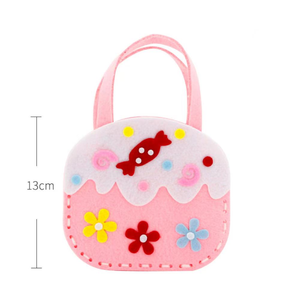 Children's cartoon sewing handbag, paste making material package, improve hands-on ability