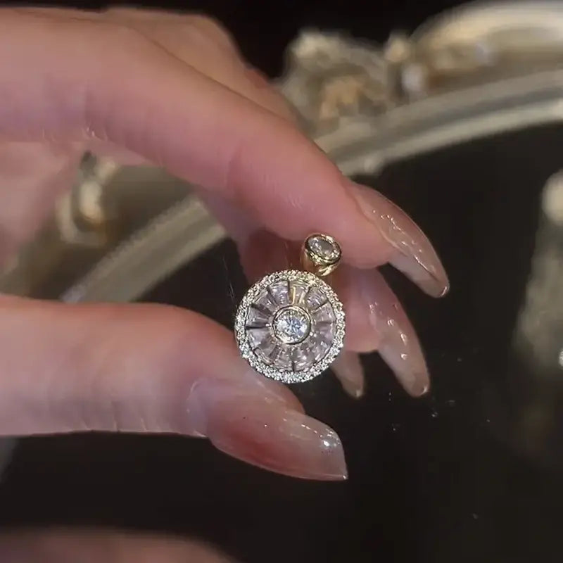 Elegant Adjustable Open Rotating Synthetic Zirconia Ring