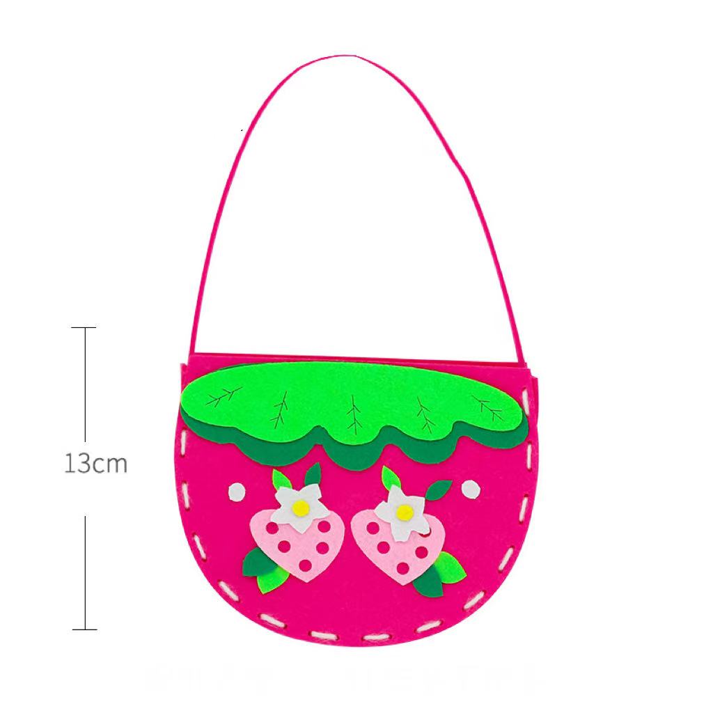 Children's cartoon sewing handbag, paste making material package, improve hands-on ability