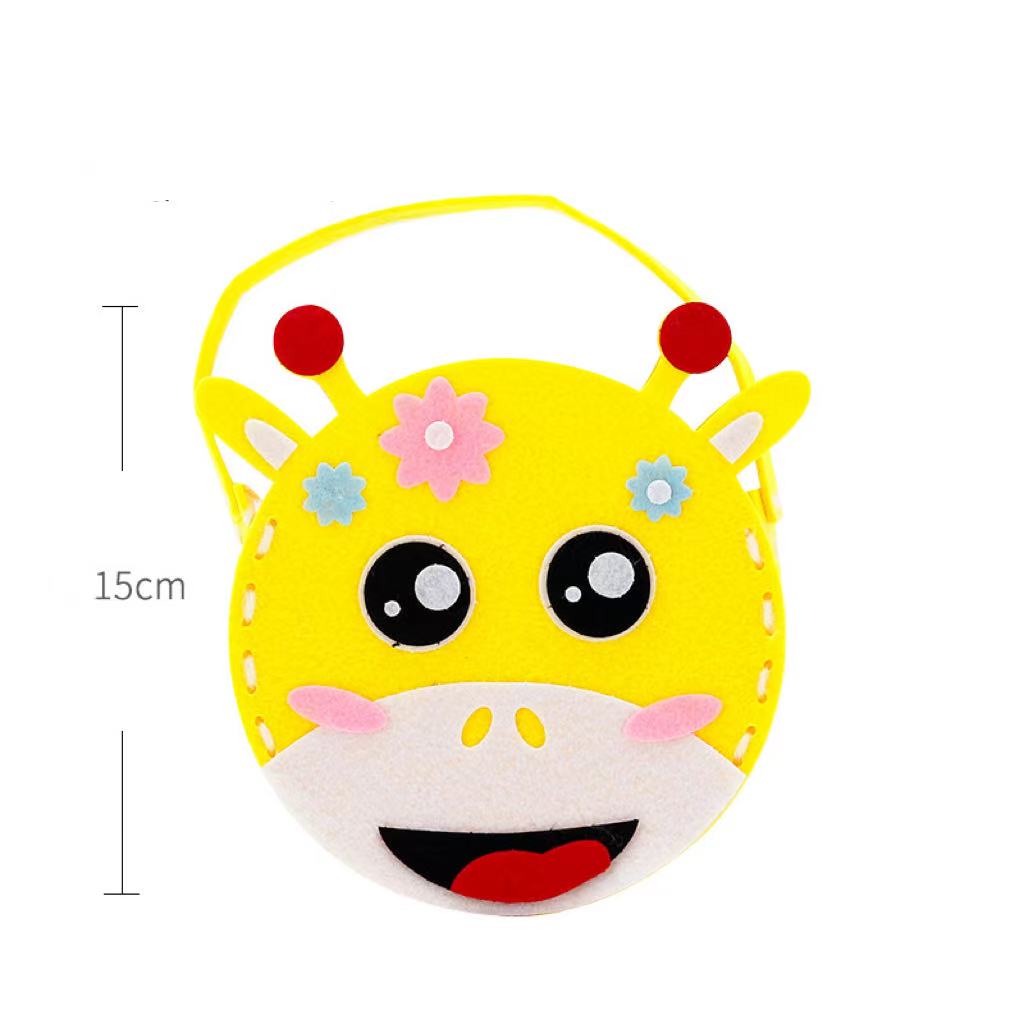 Children's cartoon sewing handbag, paste making material package, improve hands-on ability