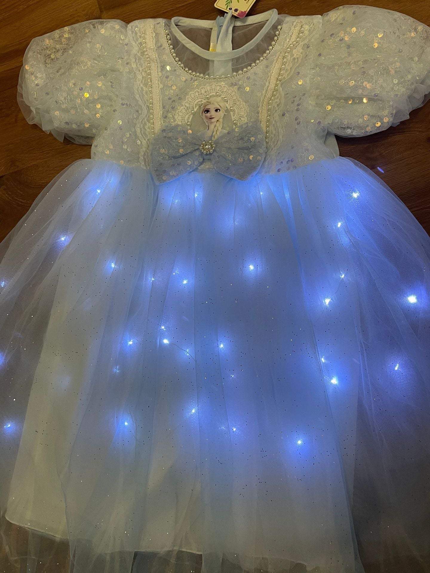 New Romantic and Elegant Princess Elsa Dress with Special Lights