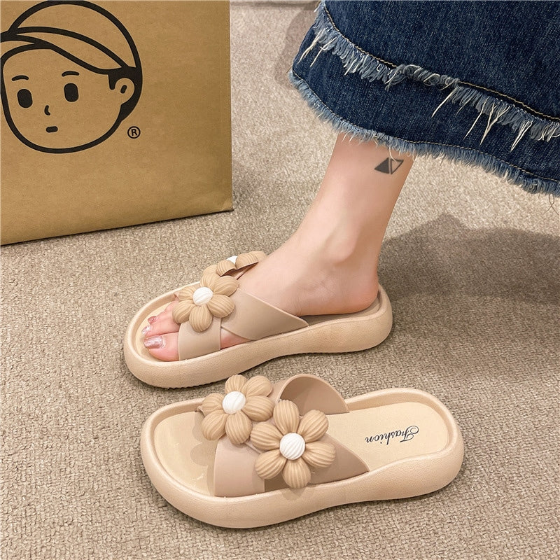 মহিলাদের ফ্যাশনেবল প্ল্যাটফর্ম স্যান্ডেল, হার্ট-ডিজাইনের স্টাইলিশ মোটা-সোলযুক্ত চপ্পল, মার্জিত খোলা পায়ের স্লাইড