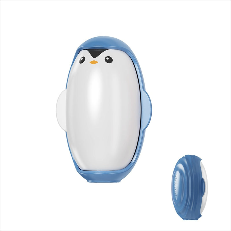 Washable Cute Penguin Lint Roller – Strong Adhesive, Convenient Dust and Pet Hair Cleaner