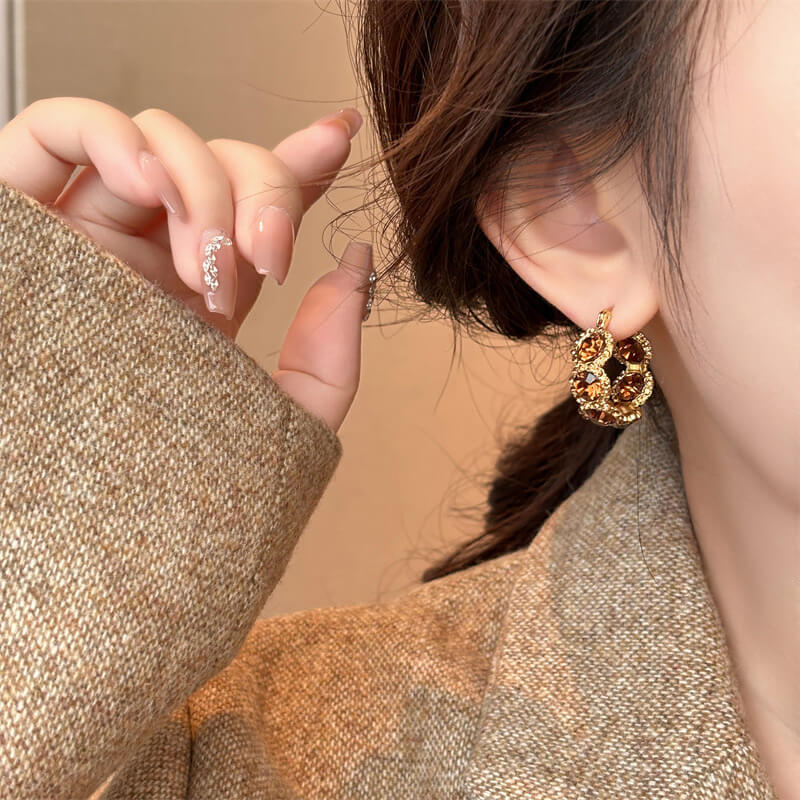 High-end Crystal Circle Ear Clips, Elegant And Chic Luxury Earrings