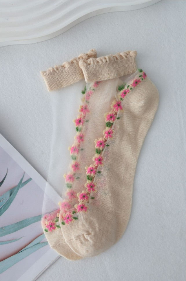 【5 Pairs】Women's Ultra-Thin Floral Mesh Socks with Cotton Sole