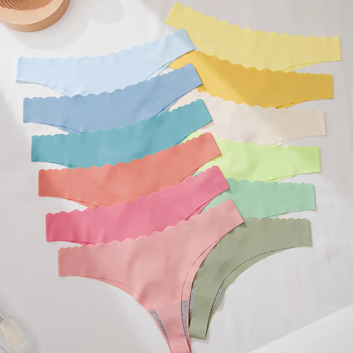 Women's Solid Scallop Trim Thong, Soft Comfort Breathable Drop Waist Seamless Panties