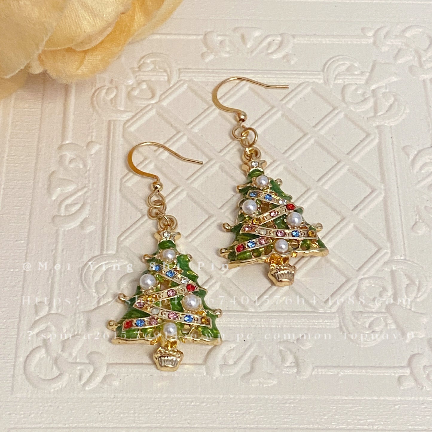 Shiny Christmas Tree Earrings