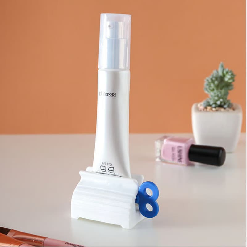【6 PCS】Rotating Tube Toothpaste / Cream Squeezer