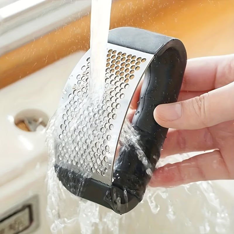 🧄 Easy Garlic Crusher – Save Time in Every Kitchen! 🔥