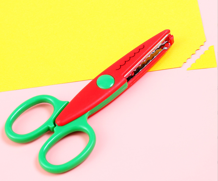 Children's DIY sawtooth wavy scissors, art paper cutting