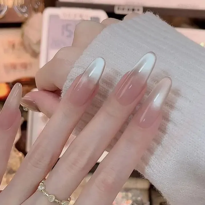 Reusable Nude cat-eye nails，Contains glue
