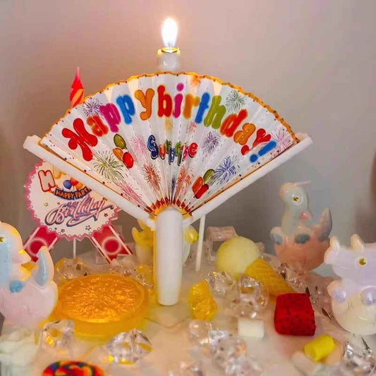 🎂Time-Delay Magic Blooming Candle – Lights & Opens Into a Fan