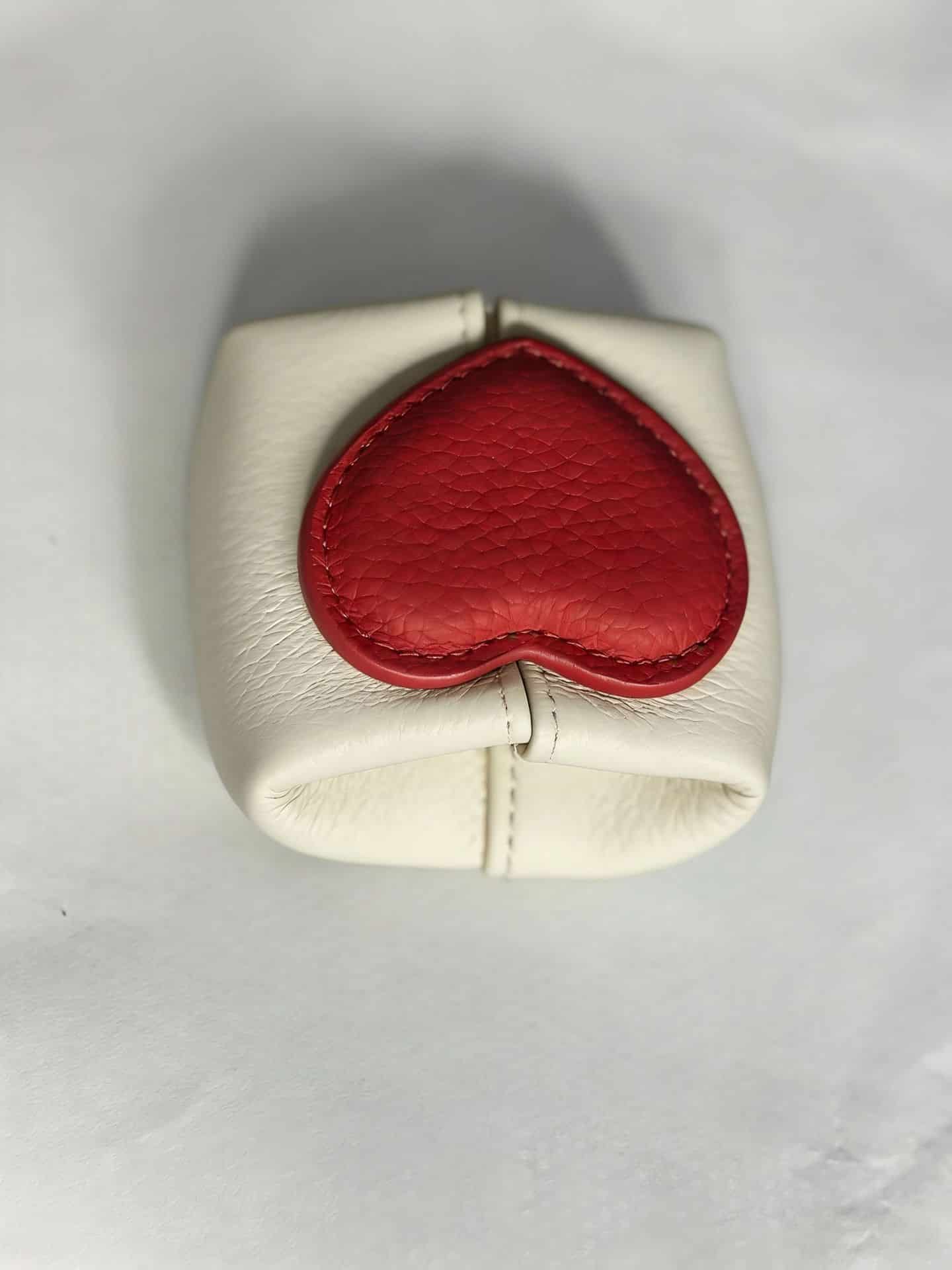 ❤️Sweetheart Mini Leather Pouch – Heart-Shaped & Compact, Jewelry & Coin Organizer, Multi-Purpose Pouch