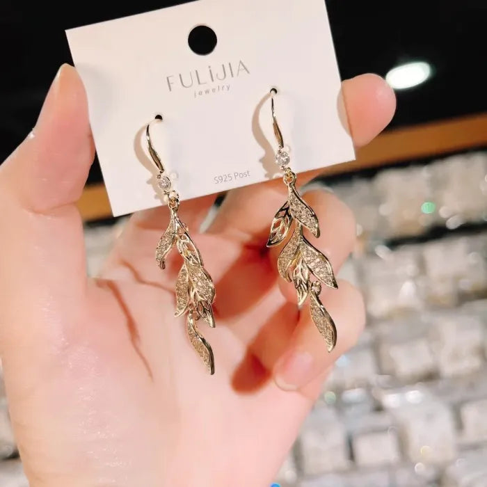 Sparkling Leaf-shaped Wheat Ear Earrings