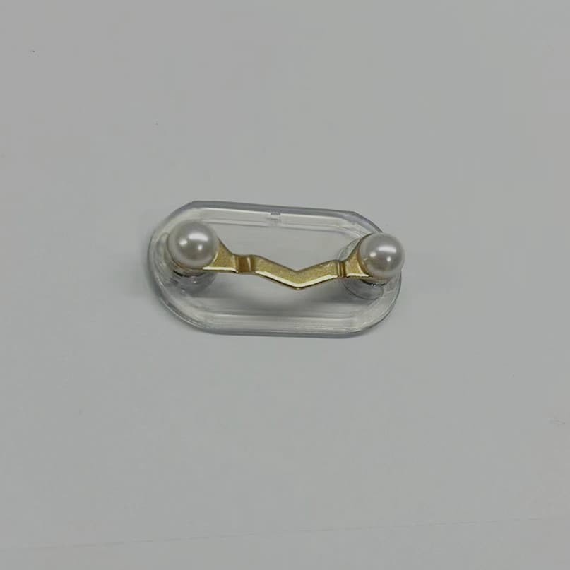 Mini Magnetic Glasses Clip｜Clip It On, Carry It Anywhere