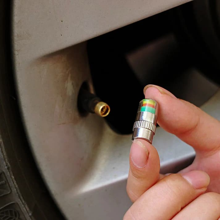🚗Battery-Free Tire Pressure Monitoring Valve – Screw-On & Go, 3-Color Warning, Leak-Proof for Car & Motorcycle