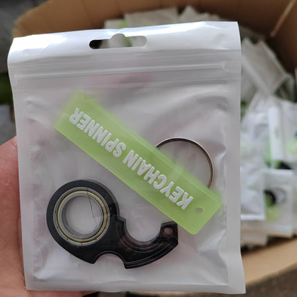 💡Fingertip Spinner Keychain Set – Spinner Keychain + Glow-in-the-Dark Keychain Strap, 2-Piece Set