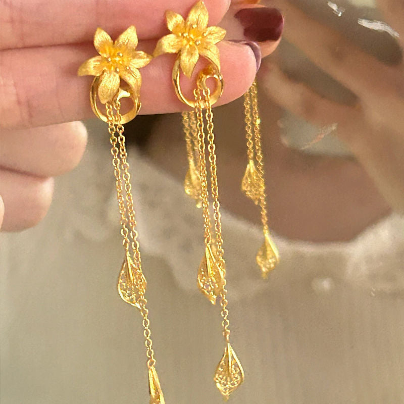 Golden Stamen Fairy Lily Earrings