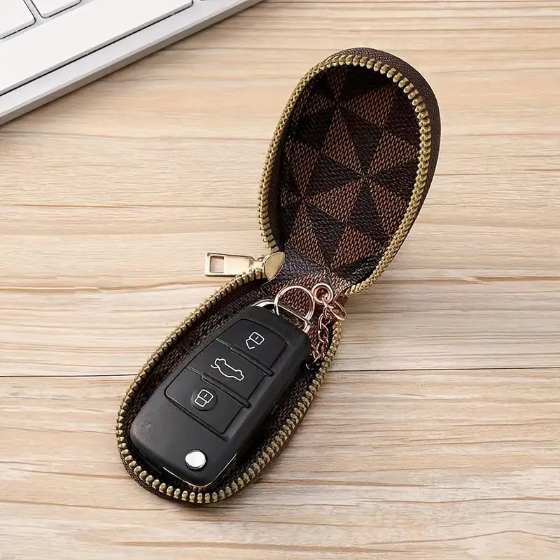 Vintage-Style Multi-Functional Key Holder