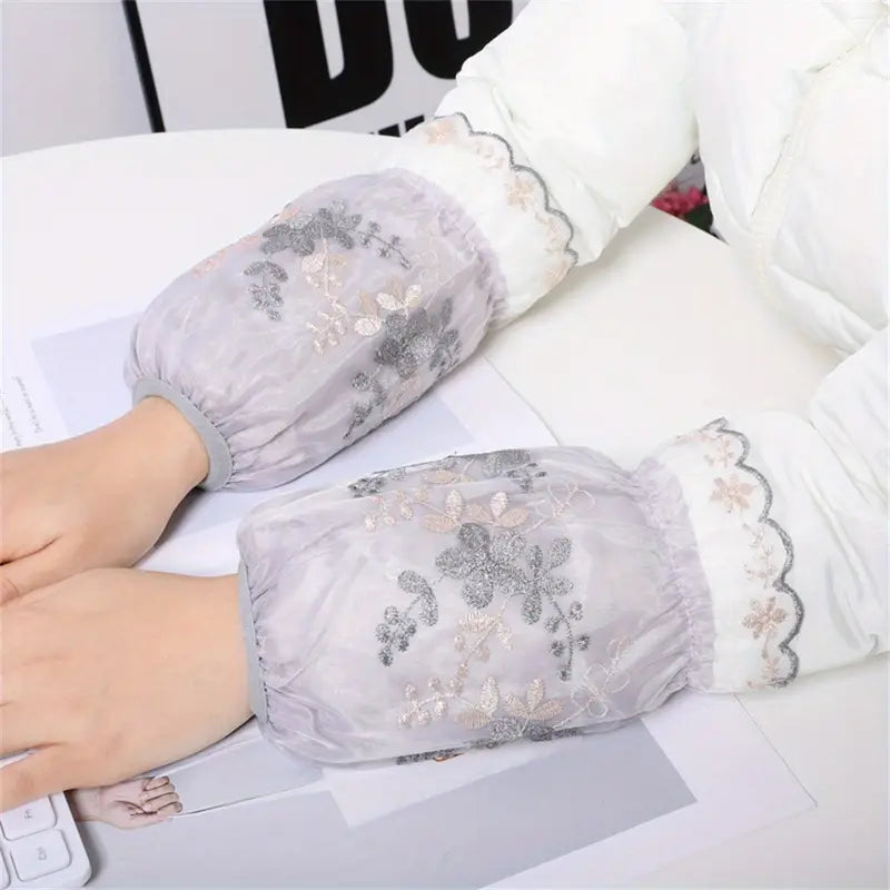 1 Pair Women's Elegant Floral Lace Sleeve Cuffs