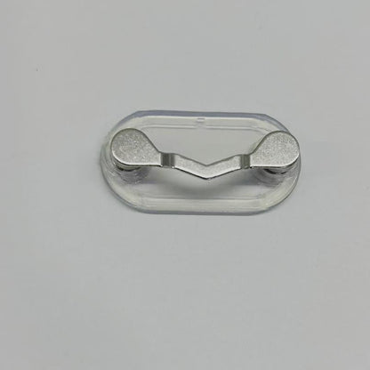Mini Magnetic Glasses Clip｜Clip It On, Carry It Anywhere