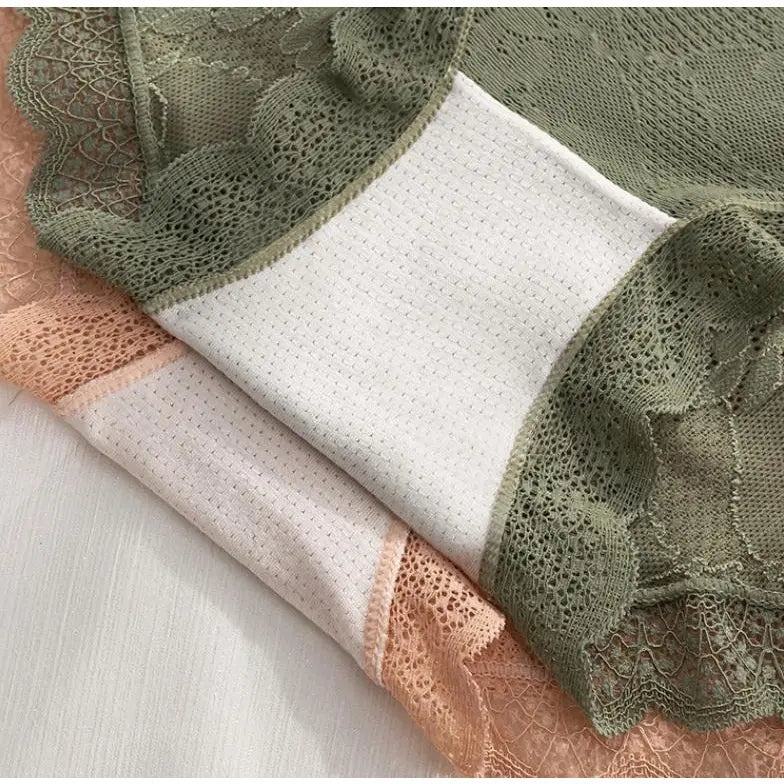 Sexy Hollow Lace Mid-waist Panties For Women