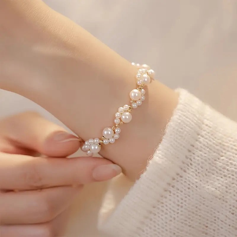 Elegant Faux Pearl Bracelet, Cute Cat Paw Charm