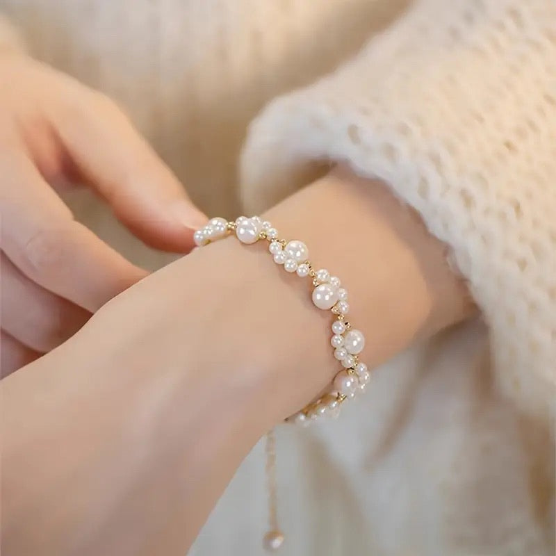 Elegant Faux Pearl Bracelet, Cute Cat Paw Charm