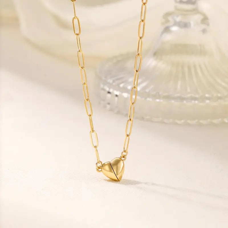 🔥🌹✨ Stainless Steel Heart Shape Pendant Magnetic Necklace