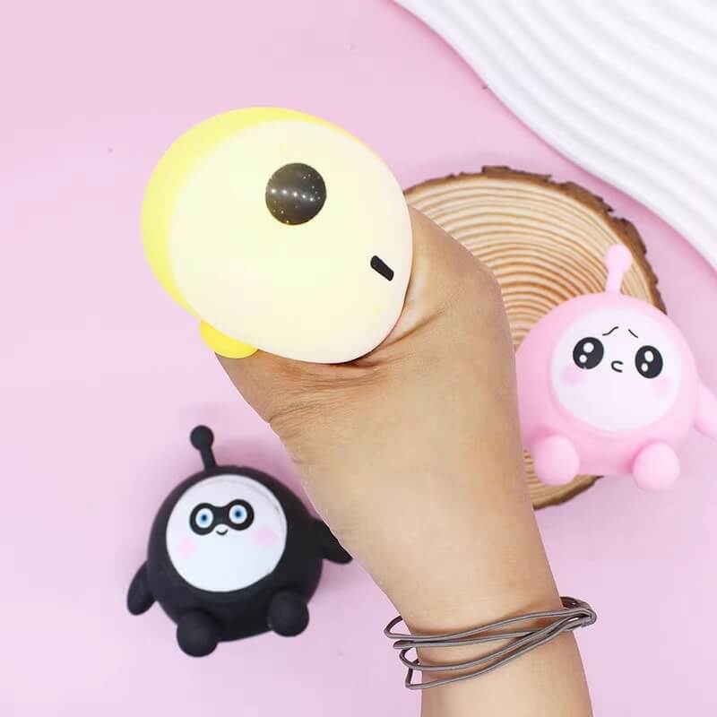 [Random Color 1pcs] The Egglet Stress Relief Toy Children's Doll