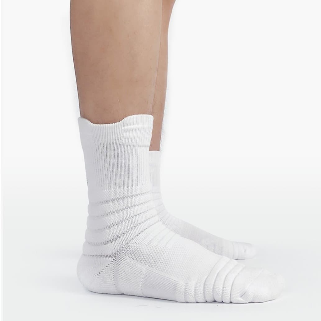 Basketball Socks Mid-Calf Performance Training Socks - Breathable & Non-Slip