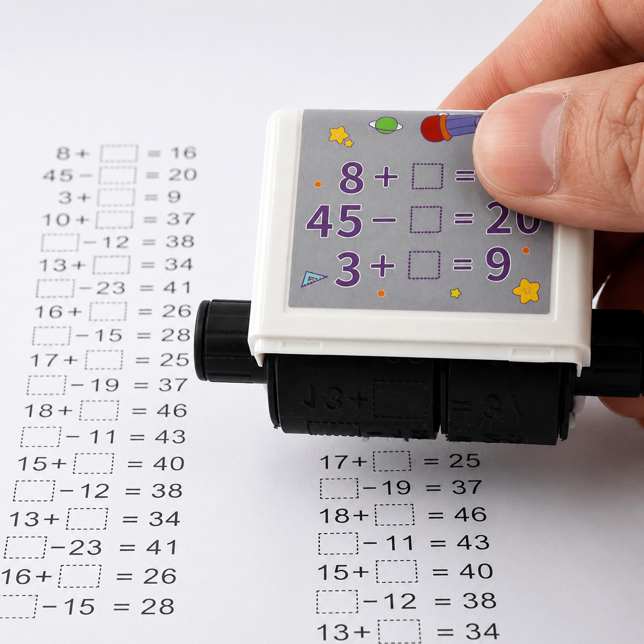 📚Math Roller Stamp – Addition, Subtraction, Multiplication & Division, Auto-Generate Practice Questions for Kids
