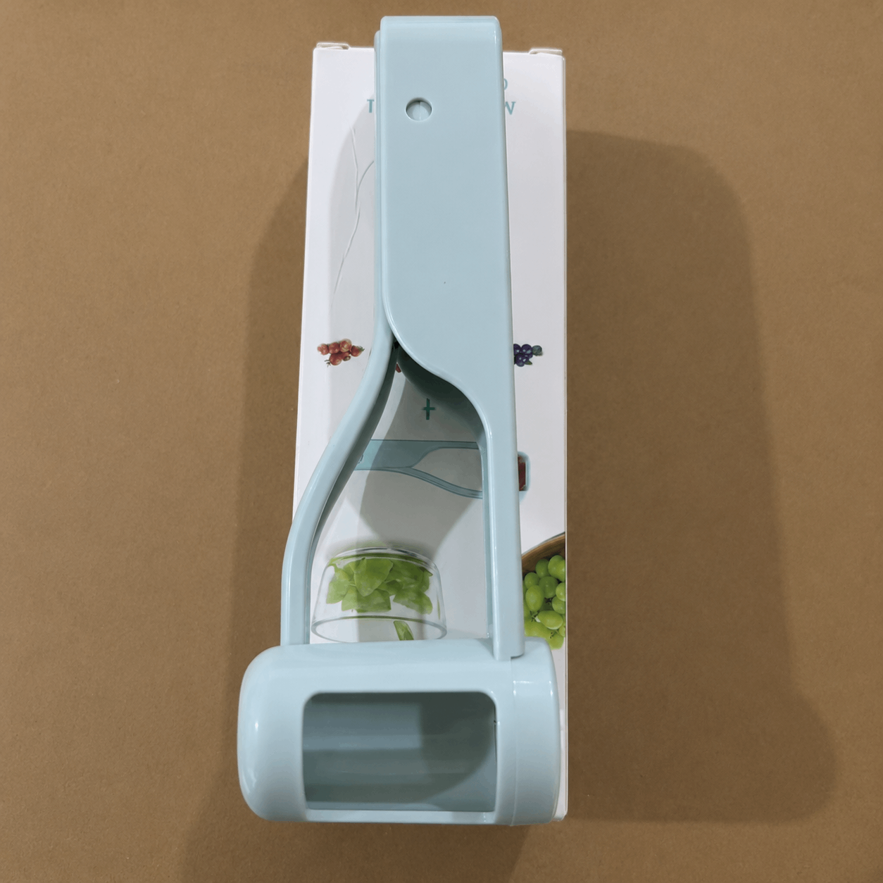 🍓Mini Fruit Wedge Cutter – One-Press Slices for Cherry Tomatoes, Limes & Plums, Great for Fruit Salads, Drinks & Kids' Snacks