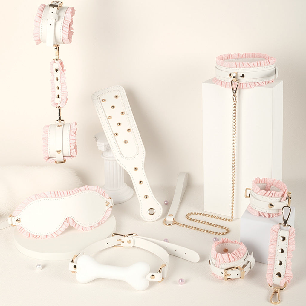 High Quality——Couples' Romantic Date Night Accessory Leather Set
