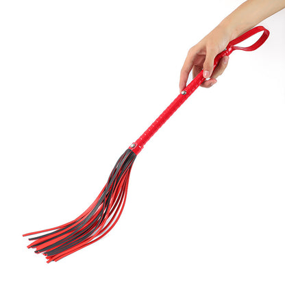 Long-handled leather whip