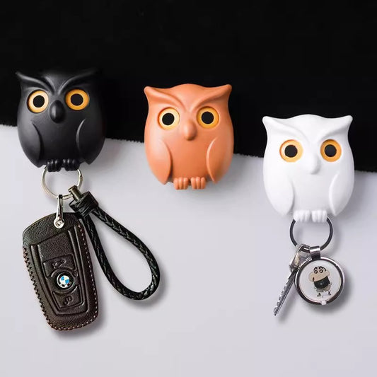 Owl-shaped magnetic key holder