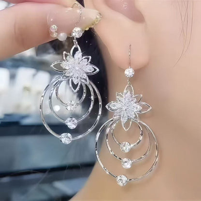 Geometric multi-layered circle flower earrings