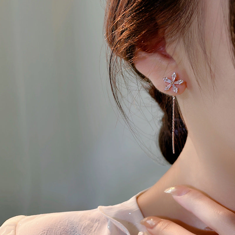 Shiny Diamond Flower Earrings