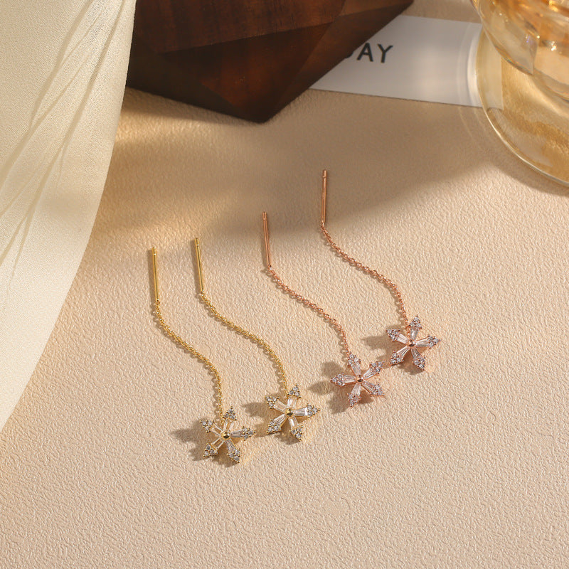 Shiny Diamond Flower Earrings