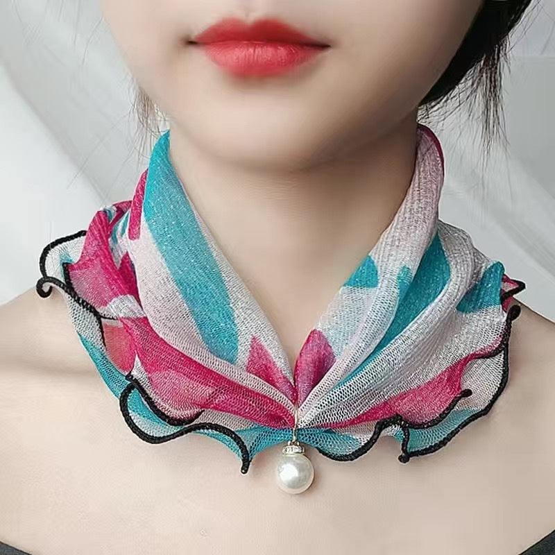 Printed scarf with pearl pendant