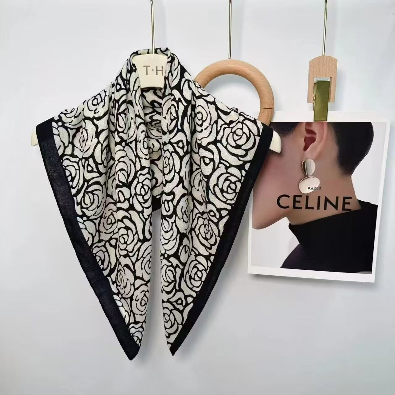 Paisley Print Shawl & Vintage Bandana Scarf – Popular Retro Western Square Scarf, 68×68cm
