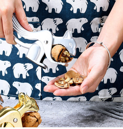 Zinc Alloy Squirrel-Shaped Nutcracker – Metal Walnut Cracker & Nut Shell Opener Kitchen Tool