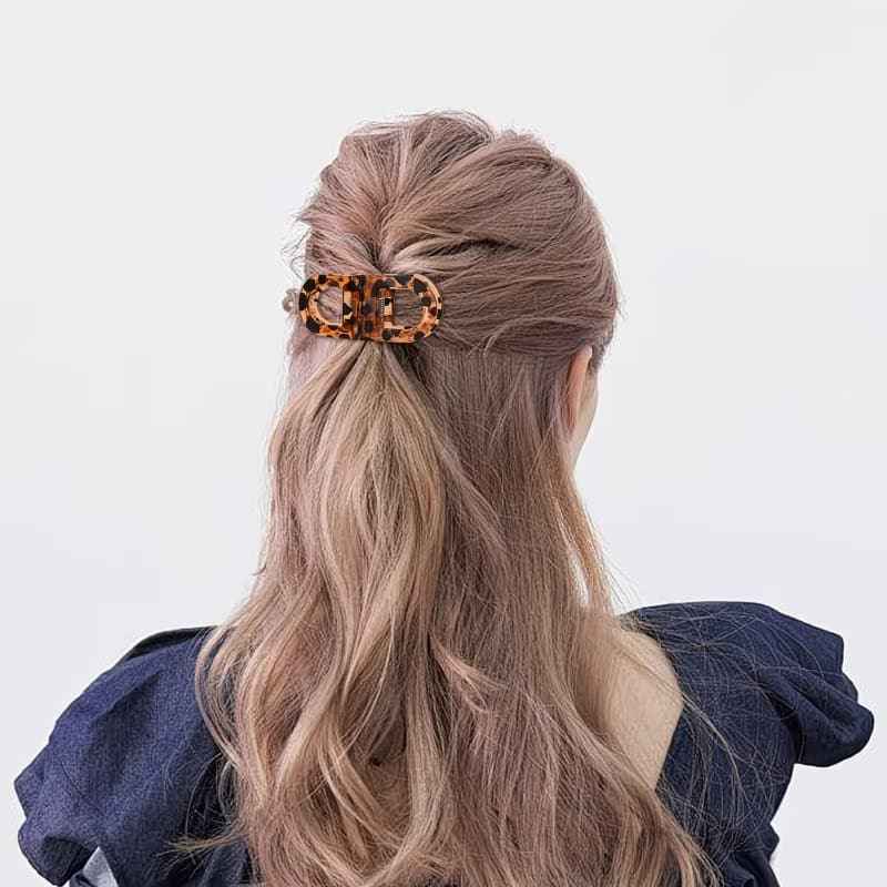 ✨ Magnetic Hair Clip｜Comfortable Even When Lying Down